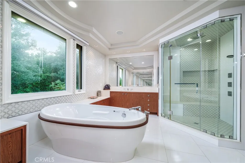 1051 Oak Canyon Lane, Glendora, California 91741 home-pic-31